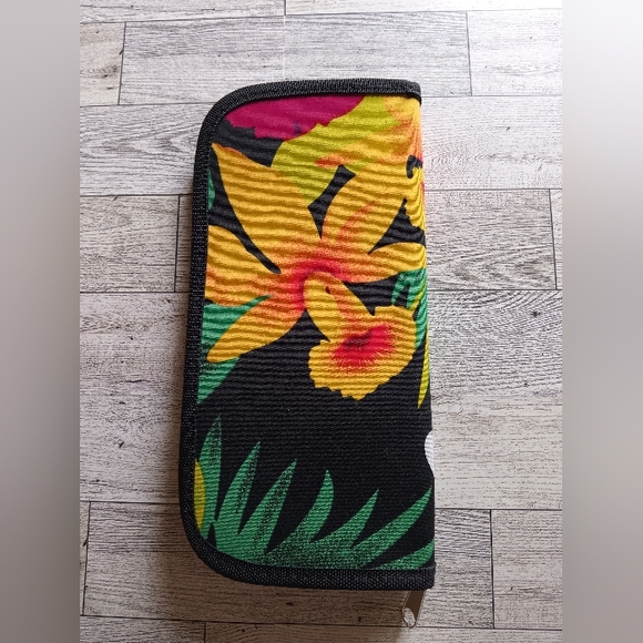 Hawaiian Zipper Pouch  Island Breeze Collection by Victor (Read Desc.) - Picture 2 of 6